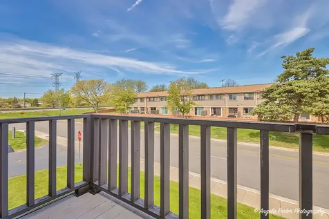 1402 Inverrary Lane Deerfield IL 60015