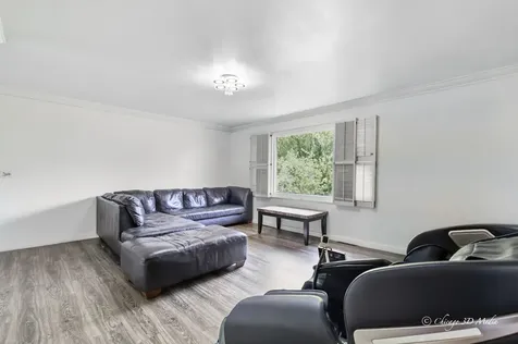 2627 Dana Avenue Waukegan IL 60087