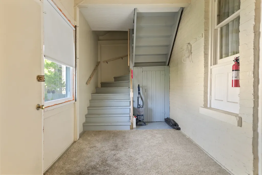 3456 North Whipple Street Chicago IL 60618