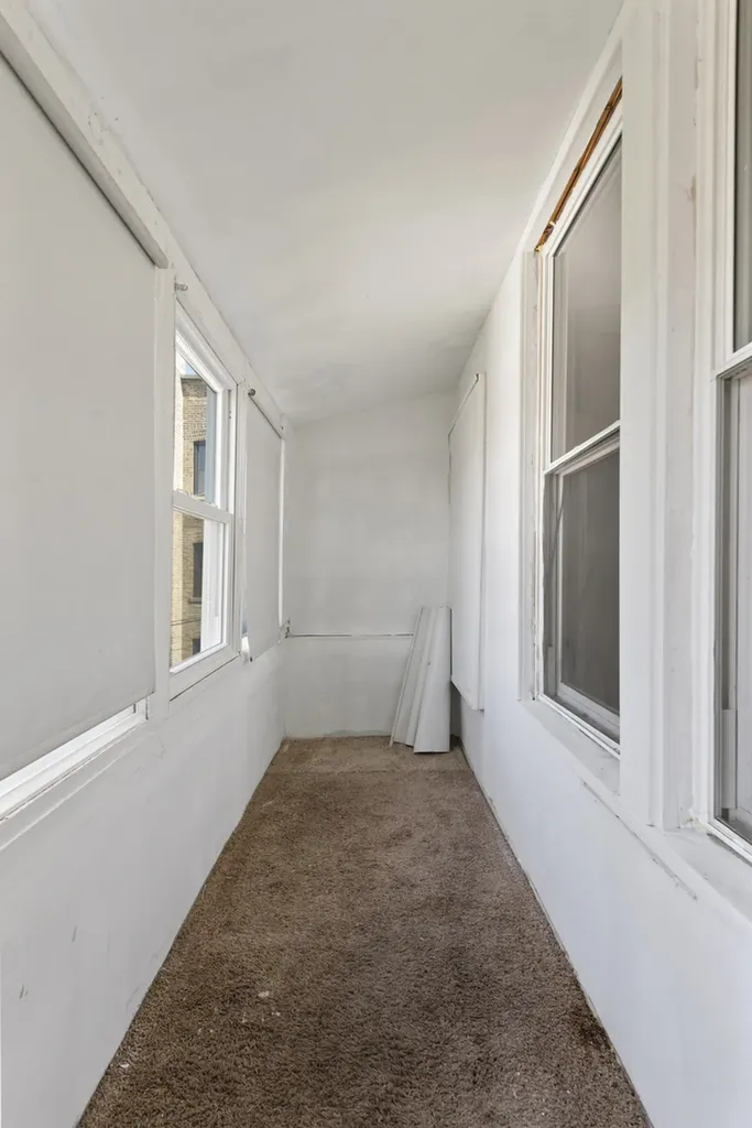 3456 North Whipple Street Chicago IL 60618