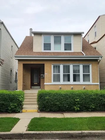 3456 North Whipple Street Chicago IL 60618