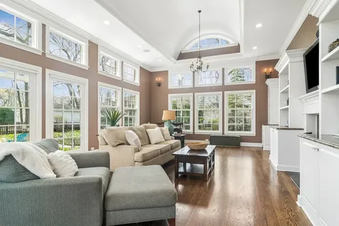 630 South Beverly Lane Arlington Heights IL 60005
