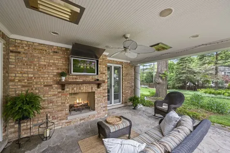 630 South Beverly Lane Arlington Heights IL 60005