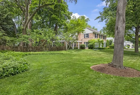 630 South Beverly Lane Arlington Heights IL 60005