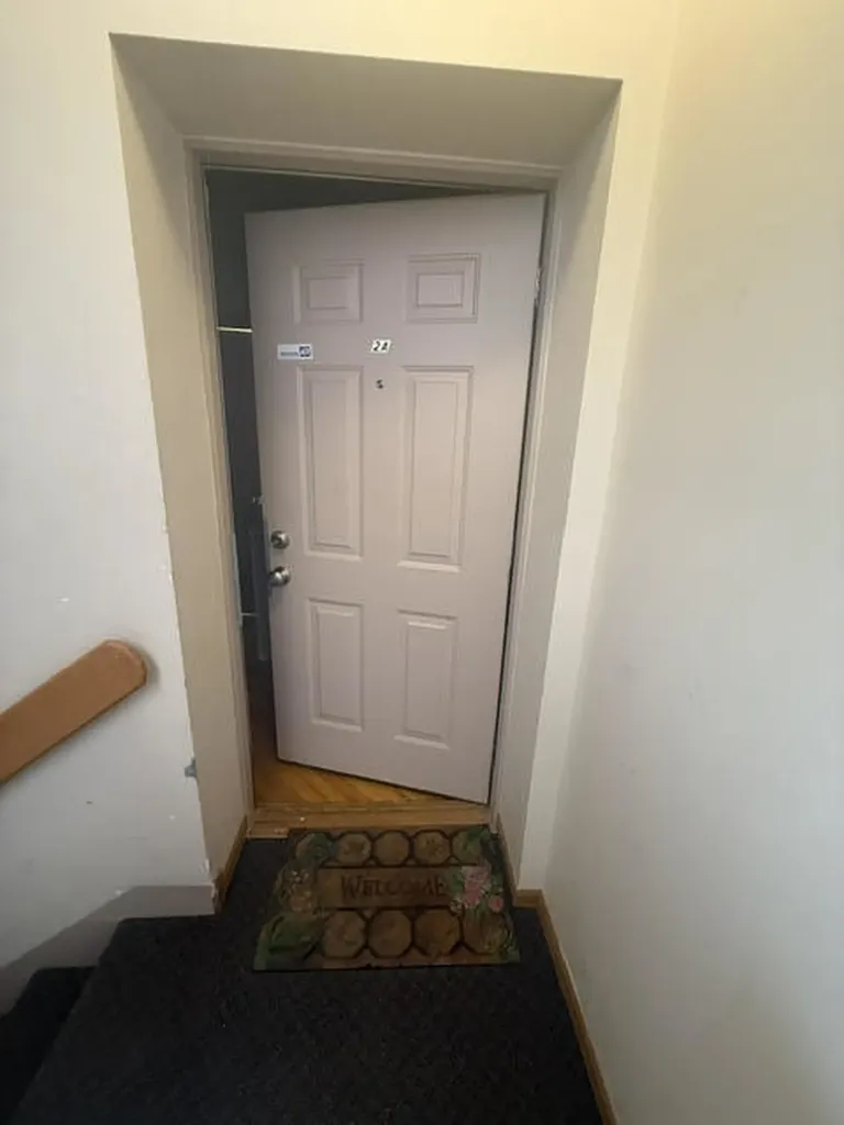 8008 South Ridgeland Avenue Chicago IL 60617