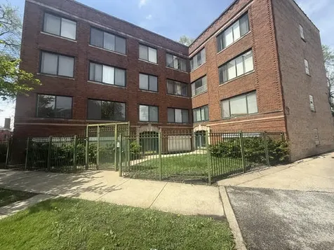 8008 South Ridgeland Avenue Chicago IL 60617