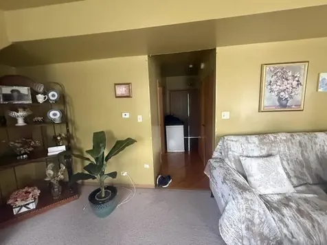 8008 South Ridgeland Avenue Chicago IL 60617