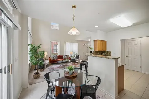 992 Enfield Drive Northbrook IL 60062