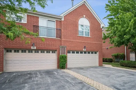 992 Enfield Drive Northbrook IL 60062