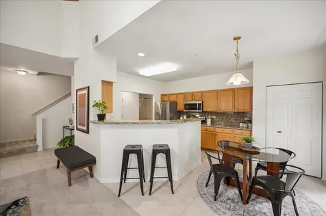 992 Enfield Drive Northbrook IL 60062