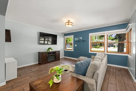 317 Terrace Drive Sycamore IL 60178
