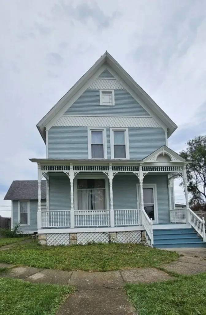536 Woodward Street Beecher IL 60401