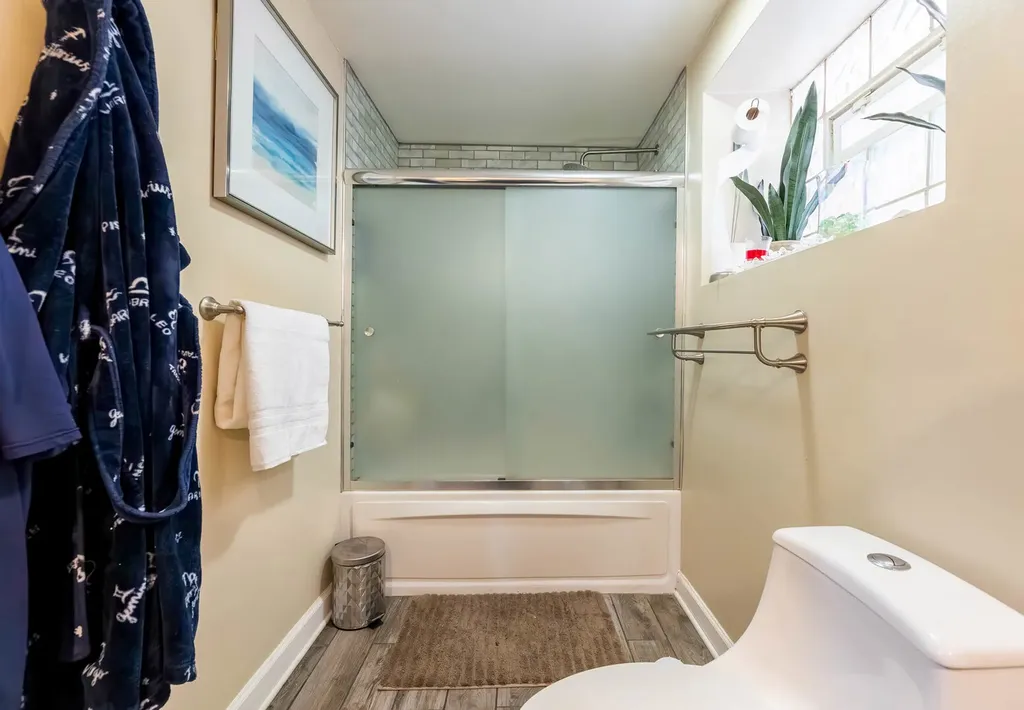531 East 87th Street Chicago IL 60619
