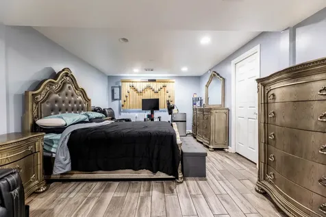 531 East 87th Street Chicago IL 60619
