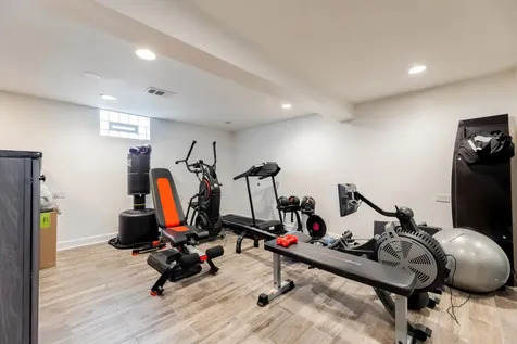 531 East 87th Street Chicago IL 60619