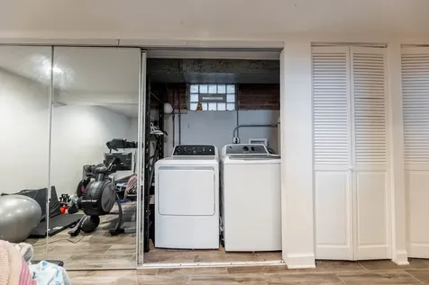 531 East 87th Street Chicago IL 60619