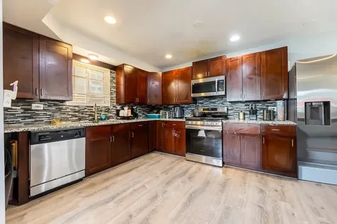 531 East 87th Street Chicago IL 60619