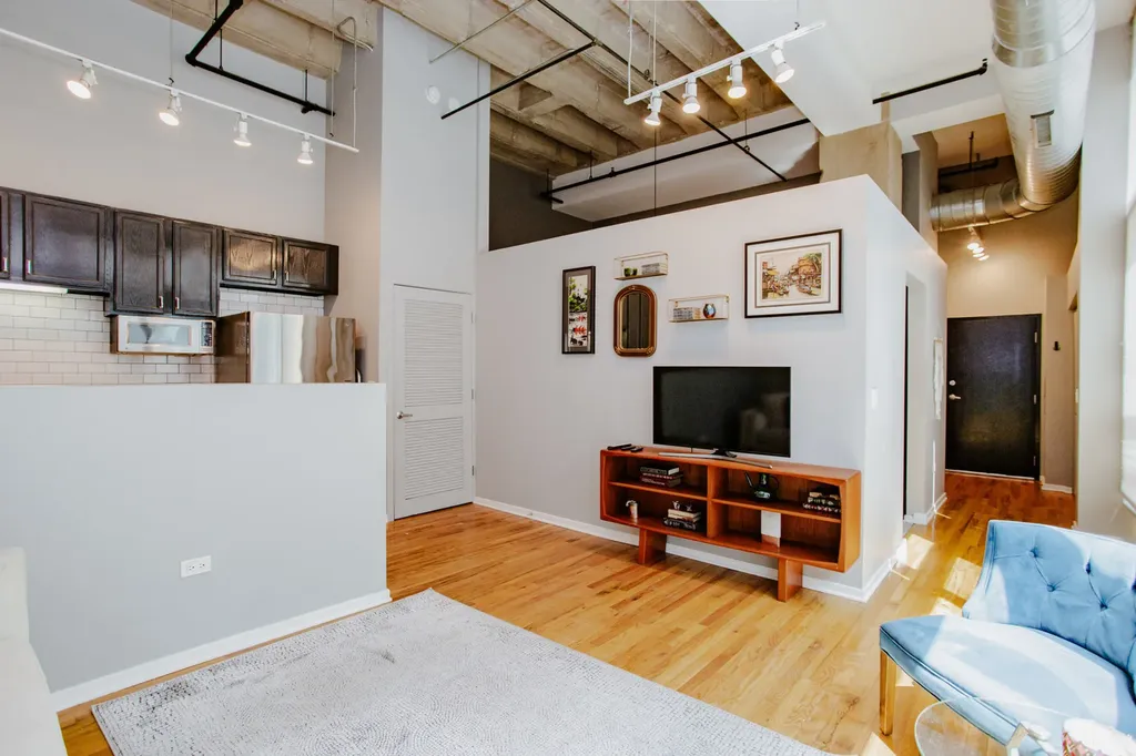 1645 West Ogden Avenue Chicago IL 60612
