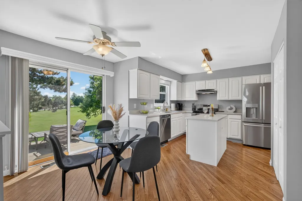 12 Foxglove Court Bolingbrook IL 60440