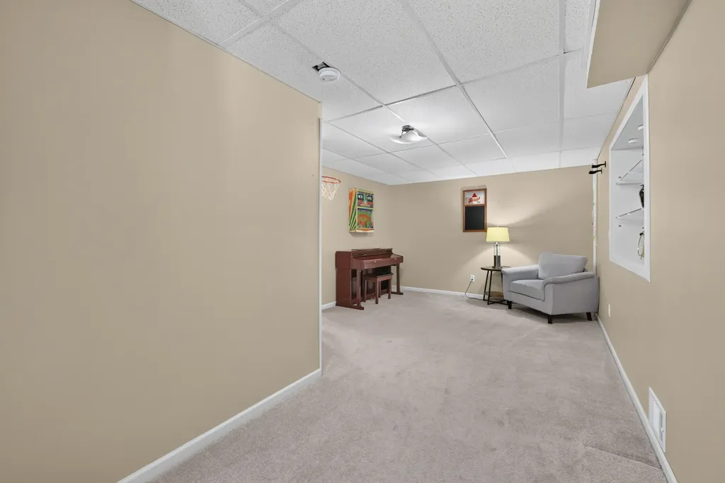 12 Foxglove Court Bolingbrook IL 60440
