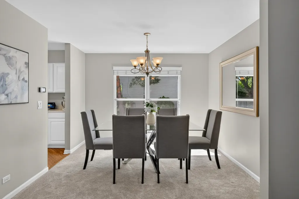 12 Foxglove Court Bolingbrook IL 60440