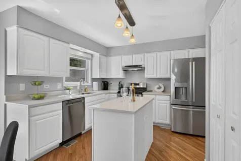 12 Foxglove Court Bolingbrook IL 60440