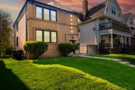 7212 South Euclid Avenue Chicago IL 60649