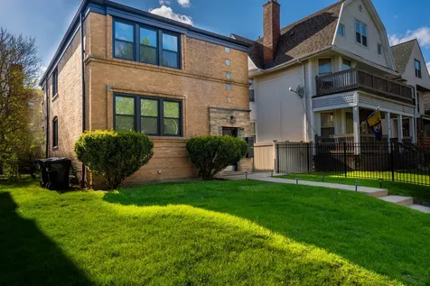 7212 South Euclid Avenue Chicago IL 60649