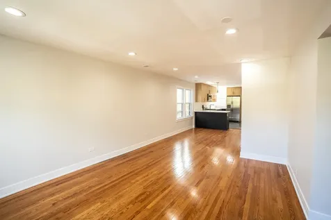 7212 South Euclid Avenue Chicago IL 60649