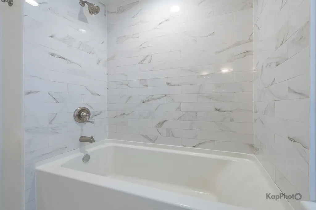 811 South Lytle Street Chicago IL 60607