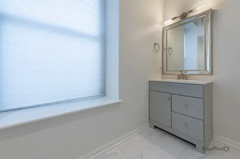 811 South Lytle Street Chicago IL 60607