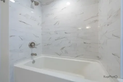 811 South Lytle Street Chicago IL 60607