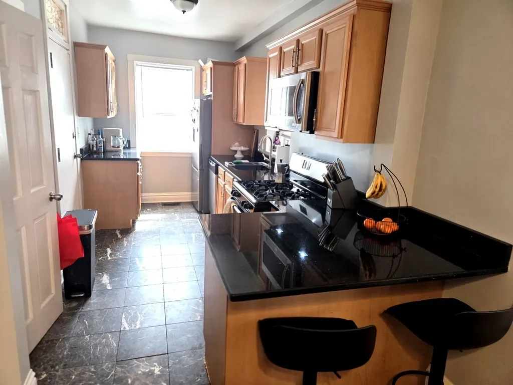 3005 North Kolmar Avenue Chicago IL 60641