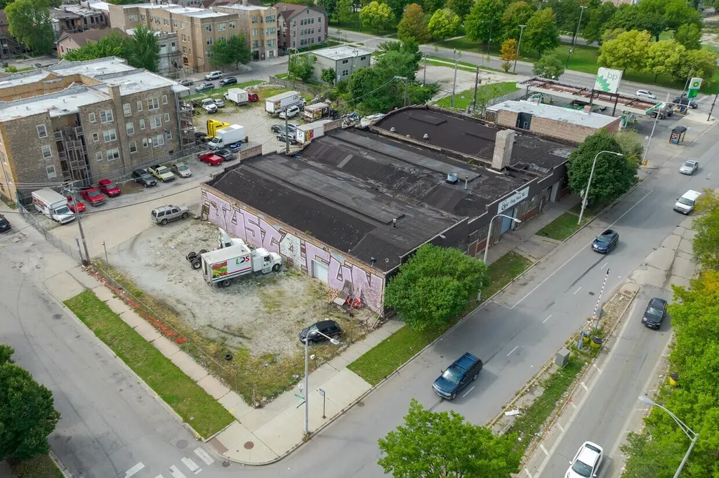 3707 West Harrison Street Chicago IL 60624