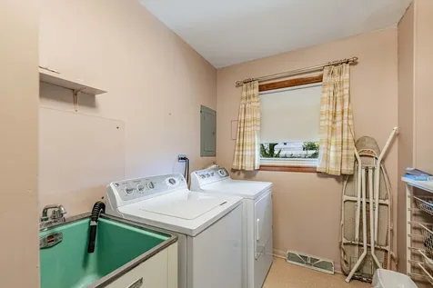 1161 East 171st Court South Holland IL 60473