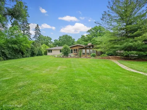 6444 Pontiac Drive Indian Head Park IL 60525
