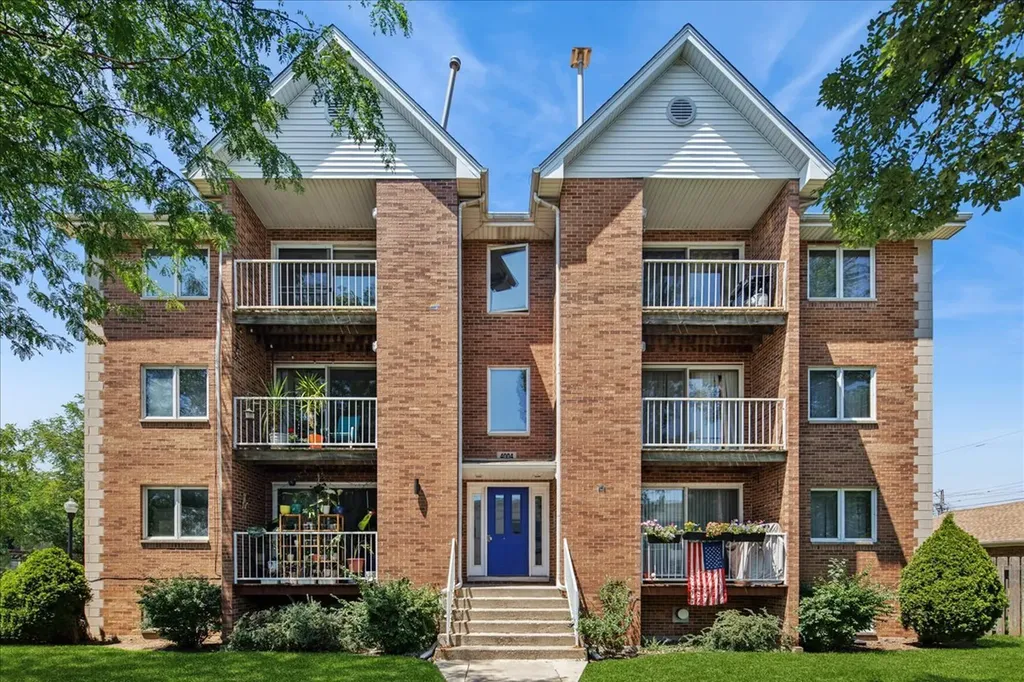4004 North Monitor Avenue Chicago IL 60634