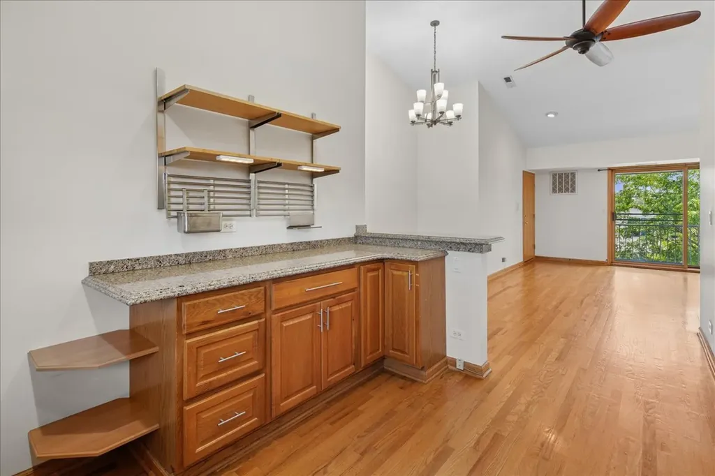 4004 North Monitor Avenue Chicago IL 60634