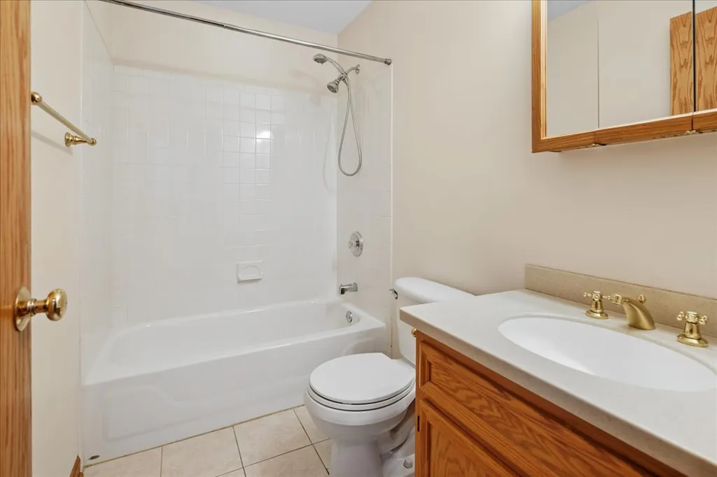 4004 North Monitor Avenue Chicago IL 60634