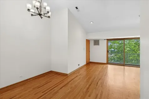 4004 North Monitor Avenue Chicago IL 60634