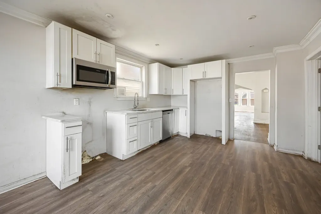 1212 West 96th Street Chicago IL 60643