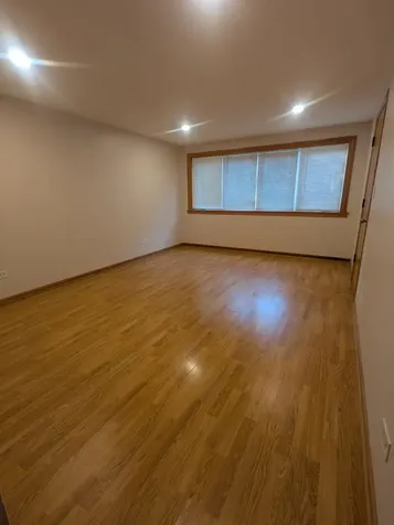 5543 West Edmunds Street Chicago IL 60630