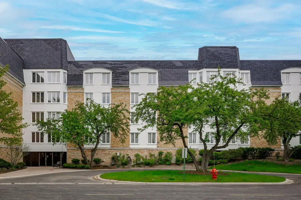 200 Lake Boulevard Buffalo Grove IL 60089