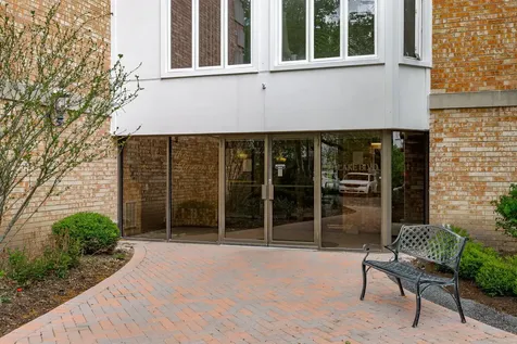 200 Lake Boulevard Buffalo Grove IL 60089