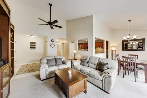 592 Edinburgh Lane Prospect Heights IL 60070