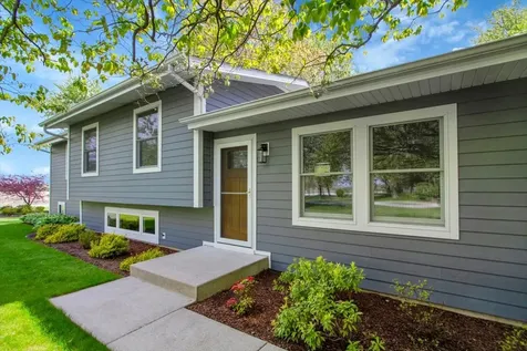 31471 North Ranch Road Grayslake IL 60030