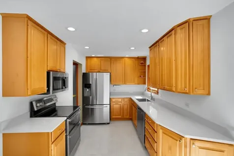 31471 North Ranch Road Grayslake IL 60030