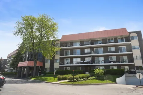 4949 Golf Road Skokie IL 60077