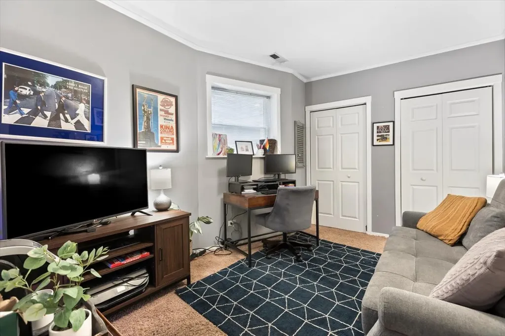 3124 West Cullom Avenue Chicago IL 60618