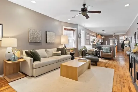 3124 West Cullom Avenue Chicago IL 60618